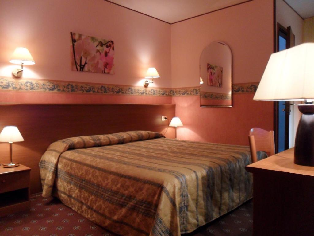 Hotel Natisone San Pietro al Natisone Zimmer foto